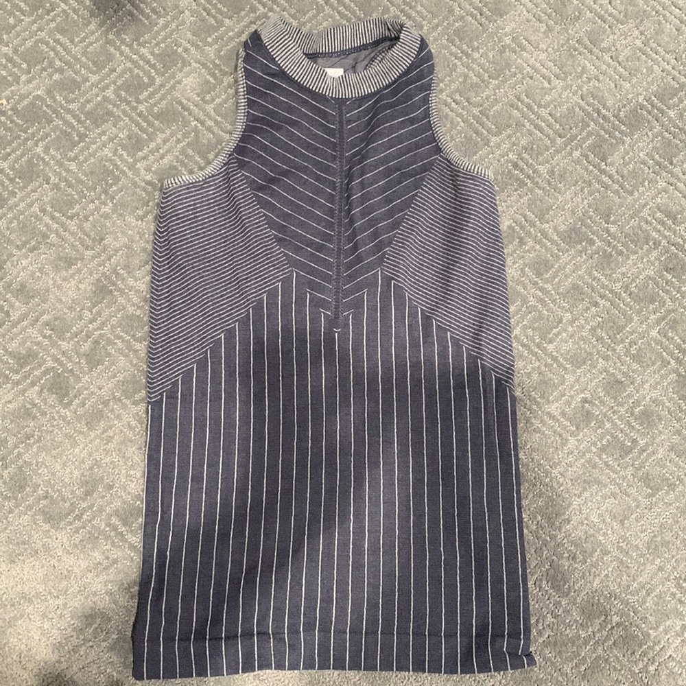 Athleta Athletic top